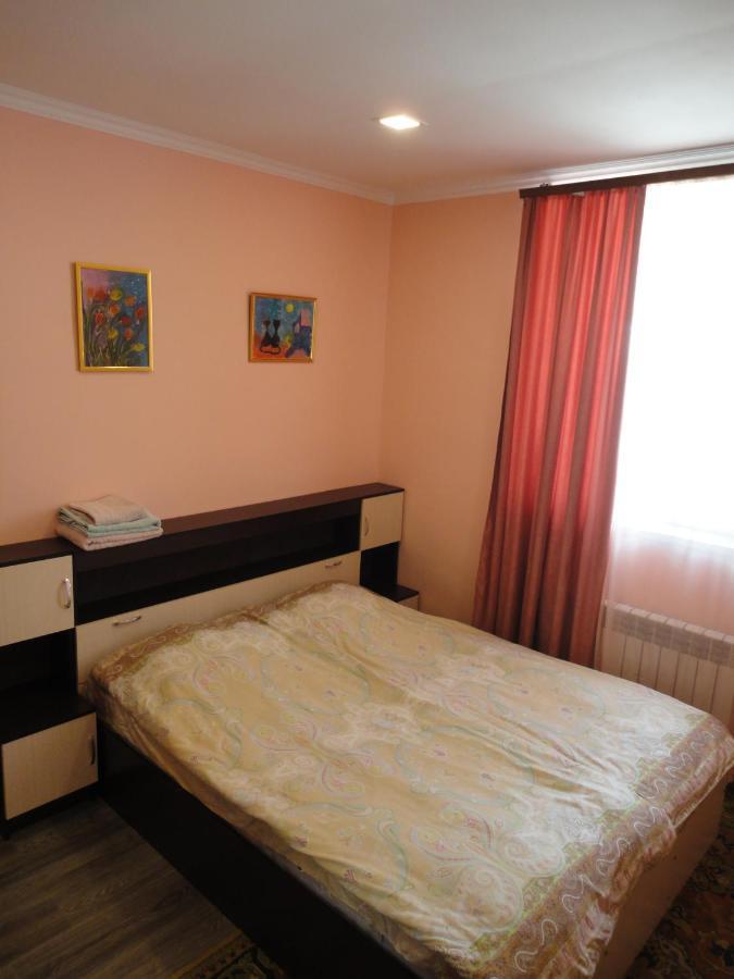 Like Home Guesthouse & Tours Erevan Exterior foto