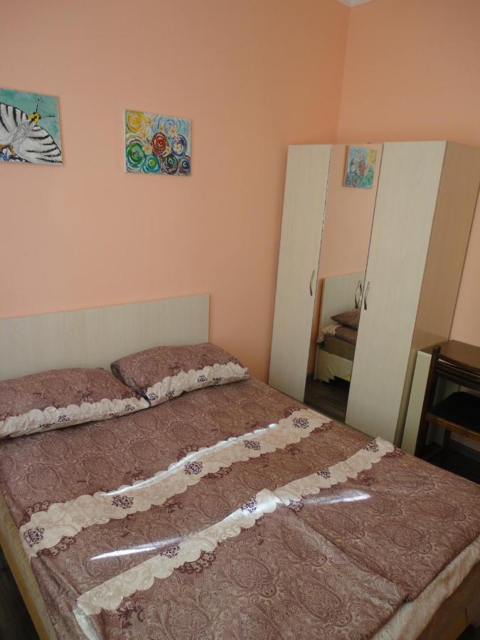 Like Home Guesthouse & Tours Erevan Exterior foto